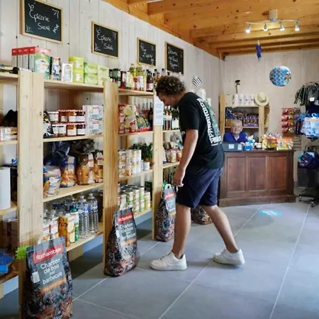 3 Etoiles - Piscine - Eeeddg * Saint-André-des-Eaux