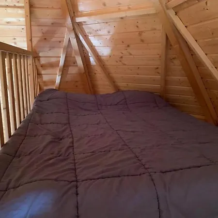 3 Etoiles - Piscine - Eeeddg *